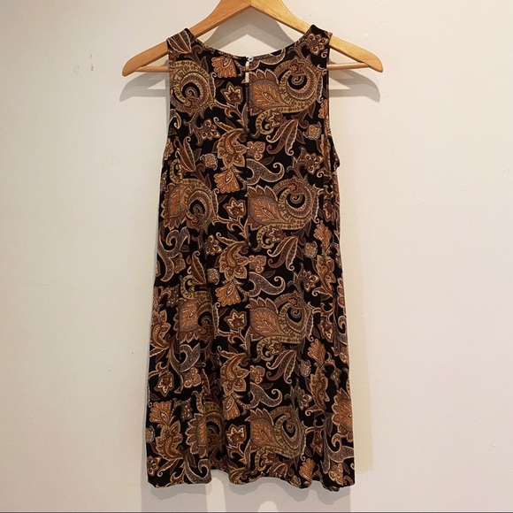 🔻SOLD🔻 Forever21 Dress - Picture 3 of 4